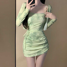 批发保守长袖泳衣女2024新款扎染两件套遮肉显瘦高级微胖女孩连体泳装