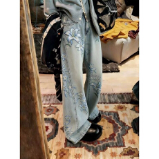 批发花卉刺绣长<b class='q'>裤</b>女韩版街头风直筒春秋季长款休闲风做旧水洗阔腿牛仔