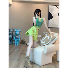 批发吊带背心女2026年新款设计感小众内搭外穿百搭挂脖上衣短裤两件套