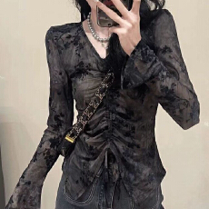 批发复古印花喇叭气质<b class='q'>长</b>袖上衣2026修身秋季显瘦新款高级打底洋气独特