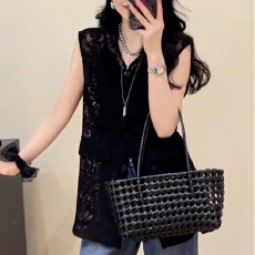 批发2026韩系定制面料重工钩花气质洋气精致上衣<b class='q'>衬衫</b>