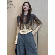 批发复古晕染渐变<b class='q'>长袖</b><b class='q'>t</b><b class='q'>恤</b>女独特别致早秋韩系高级感穿搭巨好看小上衣