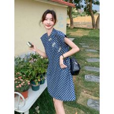 批发设计感新中式棋盘格<b class='q'>连衣裙</b>胖MM特大码300斤夏季宽松遮肚显瘦A字裙