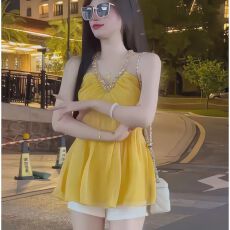 批发气质高级感黄色挂脖镶钻上衣女2026夏季新款独特超好看吊带背心