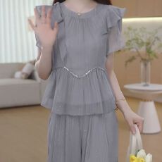 批发两件套冰丝衬衫<b class='q'>女</b>2026夏季新款阔腿裤遮<b class='q'>肉</b>显瘦减龄<b class='q'>职业</b><b class='q'>套装</b>长裤子