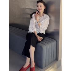 批发重工钩花镂空<b class='q'>蕾丝</b>白色衬衫女早春设计感小众上衣法式独特别致小衫