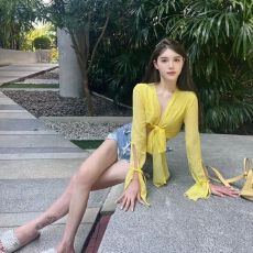 批发长袖辣妹废土风绑带上衣设计衬衫大码叠穿外穿正肩网红