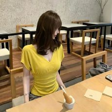 批发2026夏季新款女<b class='q'>修身</b>V领显瘦收腰<b class='q'>修身</b>短袖<b class='q'>打底衫</b>辣妹百搭T恤女8215
