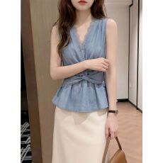 批发蓝色轻熟名媛风蕾丝v领<b class='q'>背心</b>女装夏季甜辣妹扭结衬衫<b class='q'>大码</b>无袖上衣