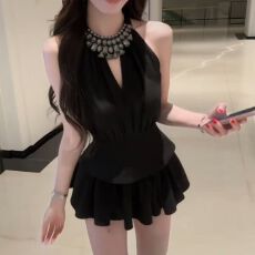 批发气质甜辣纯欲性感无袖上衣夏季腰显蓬蓬女装<b class='q'>两件套</b>新款套装短裙
