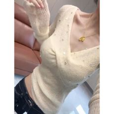批发洋派减龄V领扭结毛针织衫女2026<b class='q'>春</b>季新款百搭修身显瘦亮片短上衣