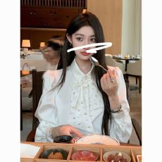 批发设计轻奢白色蝴蝶结钉珠显瘦气质<b class='q'>衬衫</b>重工名媛<b class='q'>ol</b>收腰上衣<b class='q'>衬衣</b>洋气