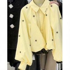 批发黄色polo领<b class='q'>花朵</b>泡泡袖衬衫外套女春季法式温柔风宽松外穿衬衣上衣