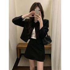 批发黑色<b class='q'>西装</b>套装秋季2026新款外套气质香风一整套短裤裙上衣两件套
