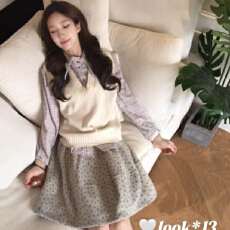 批发韩版早秋系带格纹衬衫秋季针织马甲背心碎花半身裙甜美穿搭三件套