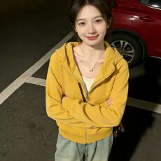 批发黄色正肩开衫卫衣<b class='q'>女</b>春秋<b class='q'>新款</b>独特漂亮加绒加厚短款<b class='q'>外套</b>穿搭上衣冬