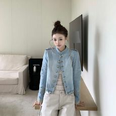 批发小香风高级感短款立领<b class='q'>牛仔</b>外套女初秋穿搭2026韩版休闲时尚<b class='q'>上衣</b>