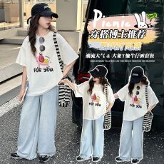 批发两件套<b class='q'>女</b><b class='q'>童</b><b class='q'>夏装</b><b class='q'>套装</b><b class='q'>女</b><b class='q'>大</b><b class='q'>童</b>休闲儿<b class='q'>童</b>装阔腿裤<b class='q'>牛仔裤</b>夏季短袖T恤