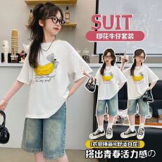 批发牛仔裤两件套<b class='q'>女</b><b class='q'>童</b>夏装韩版套装女孩卡通T短袖短裤t恤时髦两件套潮