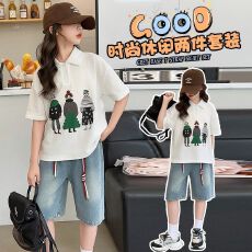 批发<b class='q'>女</b><b class='q'>童</b>牛仔裤两件套夏装韩版套装女孩卡通POLO衫短裤t恤时髦两件套