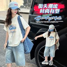 批发牛仔裤两件套<b class='q'>女</b><b class='q'>童</b>夏装韩版套装女孩时尚T短袖短裤t恤时髦两件套潮