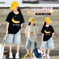 批发牛仔裤两件套<b class='q'>女</b><b class='q'>童</b>夏装韩版套装女孩卡通T短袖短裤t恤时髦两件套潮