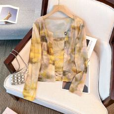 批发实拍大码女装春<b class='q'>秋</b>新款微胖吊带背心外搭开衫渐变上衣独特两件套