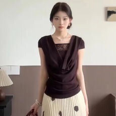 批发官拍大码女装时尚洋气假两件蕾丝拼接短袖t恤百搭气质感褶皱上衣