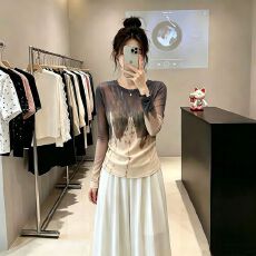 批发官拍大码女装设计感扎染长袖双层网纱T恤女<b class='q'>夏季</b>百搭修身防晒上衣