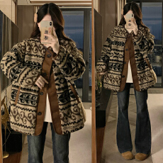 批发实拍美式复古拼接腰果花羊羔毛外套女秋冬新款慵懒羊羔绒棉服大衣