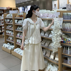 批发海军领绣花短袖<b class='q'>衬衫</b>半身裙套装女夏款小个子甜美上衣