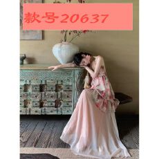 批发旅游度假绝美法式碎花蛋糕连衣裙<b class='q'>雪纺</b>长裙<b class='q'>吊带</b>气质显瘦