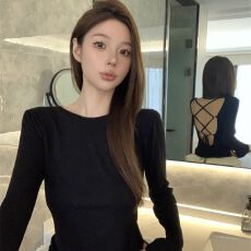 批发原版面料做法#性感辣妹大露背长袖T恤女春秋别致后背<b class='q'>镂空</b><b class='q'>罩衫</b>上衣