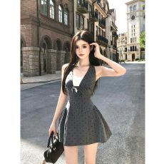 纯欲性感露背碎花方领短袖连衣裙女夏季收腰修身甜辣包臀裙短裙子