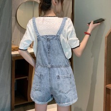 批发牛仔背带<b class='q'>短裤</b>女夏韩版宽松可爱高腰显瘦洋气减龄小个子网红<b class='q'>连体</b><b class='q'>裤</b>