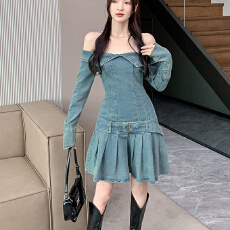 批发实拍实价~港风复古牛仔连衣裙女新款纯欲辣妹性感一字肩<b class='q'>百褶</b>裙子