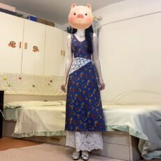 批发法式复古v领碎花无袖背心<b class='q'>连衣裙</b>女夏季新款高级感收腰显瘦长裙子