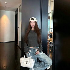批发卷边喇叭袖打底衫女装春秋新款慵懒风百搭显瘦内搭<b class='q'>罩衫</b> 应季新款