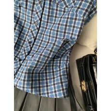 批发2026新款法式蓝色短袖格子衬衫女夏季设计感小众衬衣掐腰显瘦上衣