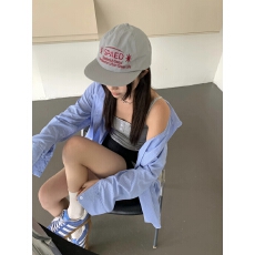 蓝色条纹衬衫女款春季薄款设计感小众宽松慵懒风长袖防晒