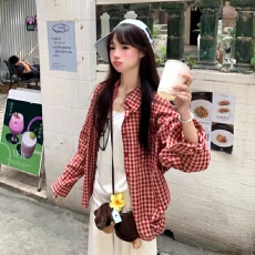 批发红色格子长袖衬衫上衣女春秋美式复古慵懒风宽松薄款防晒衬衣外套