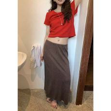 批发<b class='q'>复古</b>气质咖色针织半身裙早春凉感百搭显瘦直筒中<b class='q'>长裙</b>