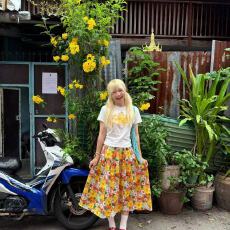 批发港风<b class='q'>复古</b>色彩明艳夏日氛围感半身裙中长款通勤韩版百搭