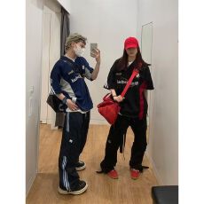 批发网银刺绣包边复古揭潮坊字母v领棒球短袖T恤女宽松国潮<b class='q'>情侣</b><b class='q'>球衣</b>