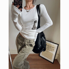 批发设计感甜辣妹印花正肩<b class='q'>长袖</b>t恤女早秋新款修身显瘦内搭打底衫上衣