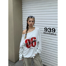 批发仿棉华棉复合牛奶丝310克 秋<b class='q'>冬</b>季美式复古辣妹斜肩印花宽松卫衣女