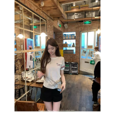 批发白色小狗刺绣圆领<b class='q'>短袖</b>针织衫2026<b class='q'>女</b>夏季学院风减龄正肩显瘦上衣潮