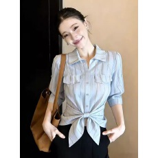 批发优雅风蓝色<b class='q'>条纹</b>拼接单排扣<b class='q'>衬衫</b>女2026夏季绑结收腰显瘦设计感<b class='q'>衬衣</b>