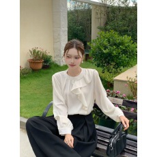 批发2026打底显瘦长袖上衣设计圆领荷叶边珍珠缎面衬衣高级感内搭