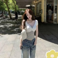 批发纯欲风扭结V领短袖T恤女条纹内搭拼接短款夏季修身<b class='q'>显瘦</b>上衣